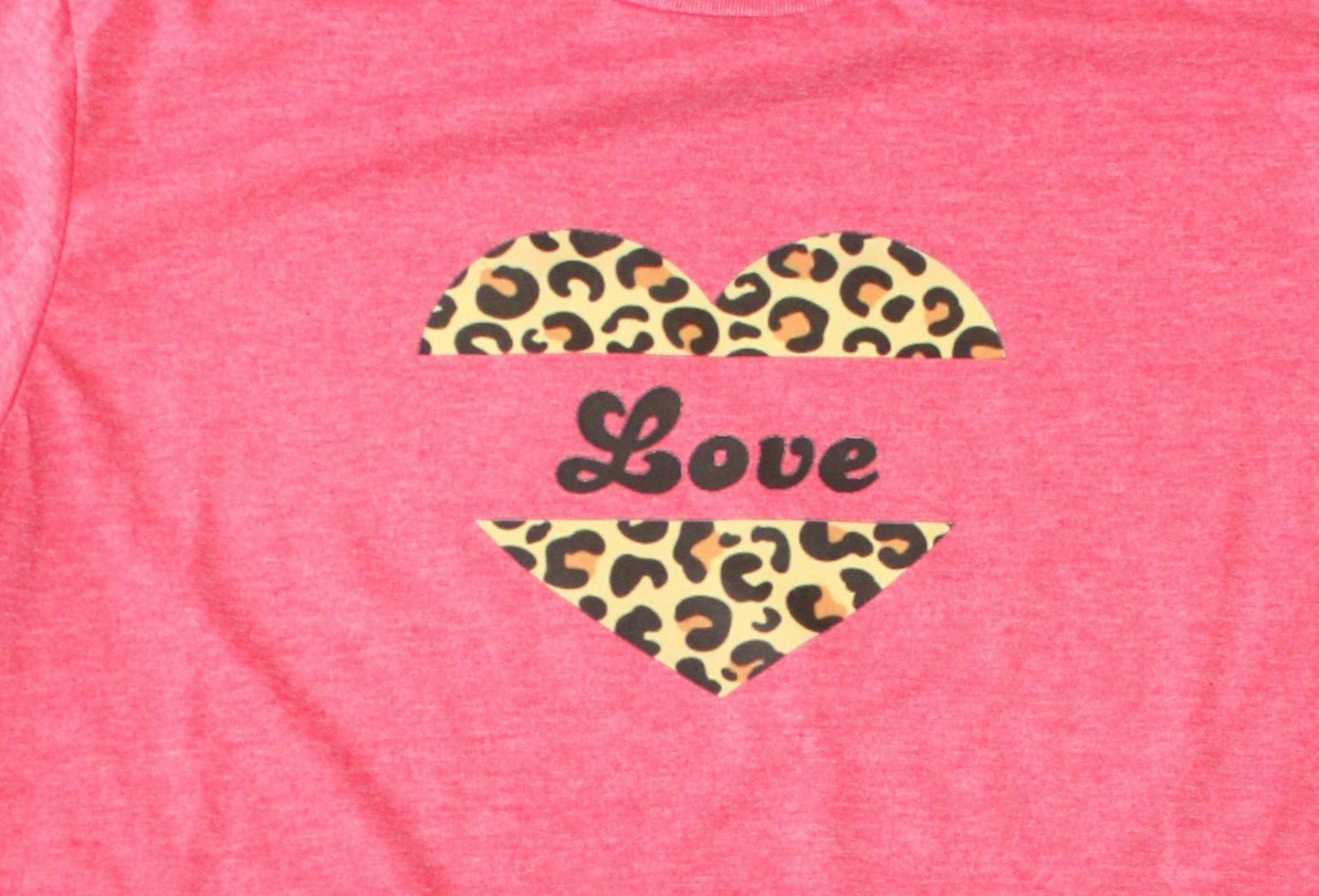 "Leopard Love Heart" Short sleeve t-shirt