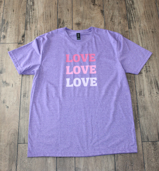 "LOVE LOVE LOVE" short sleeve t-shirt